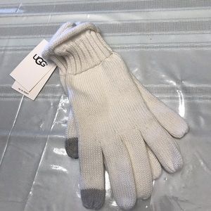 UGG Ivory Tech Knit Gloves Wool Blend OneSize
